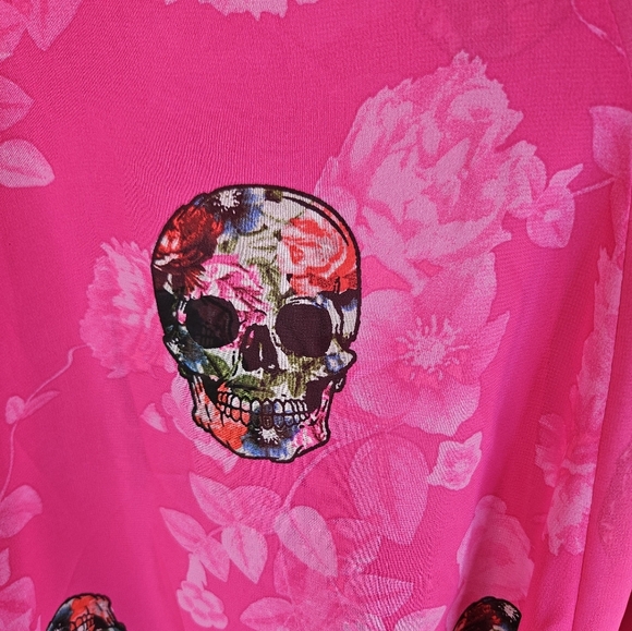 Torrid Womens Kimono Sz 00=M 10 Pink With Flowered Skulls Open Front Hi Lo hem - Picture 6 of 12